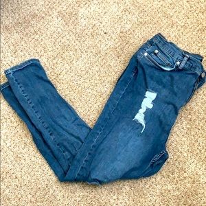 Medium wash skinny jeans